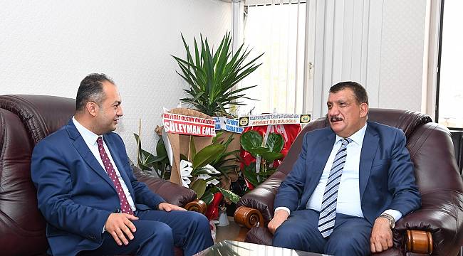 Gürkan'dan Baro Başkanı Demez'e hayırlı olsun ziyareti