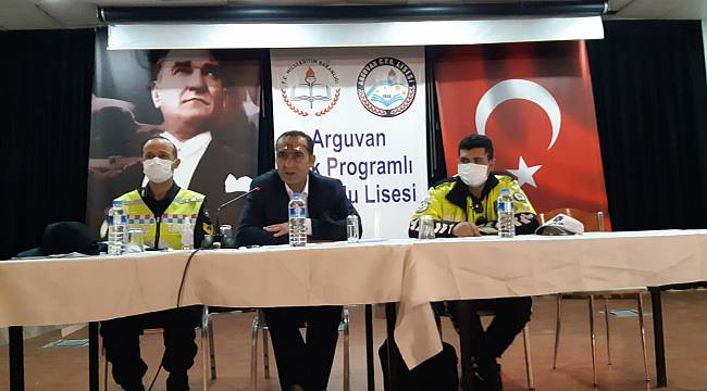 Okul servis sürücülerine önce eğitim sonra denetim
