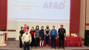 Sağlıkçılara afet eğitimi