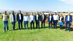 Yeşilyurt Belediyesi rulo çim üretiminde hedeflerinin üzerine çıktı