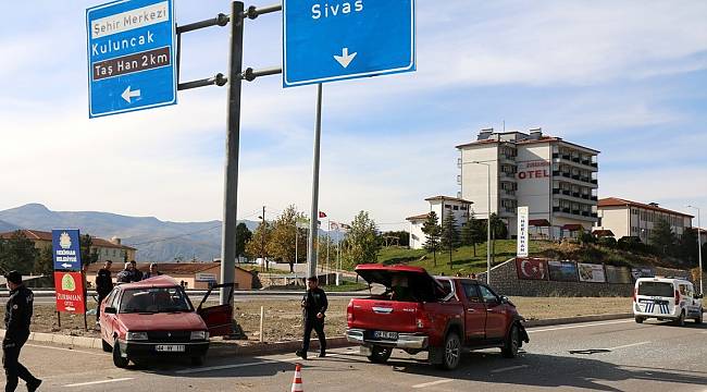 Hekimhan'da trafik kazası: 1 yaralı