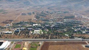 İnönü Üniversitesi'nden 10 Akademisyen