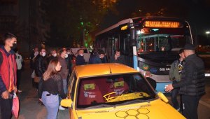 Malatya'da kaza trafiği kilitledi