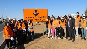 Öğrencilerden çöp toplama etkinliği