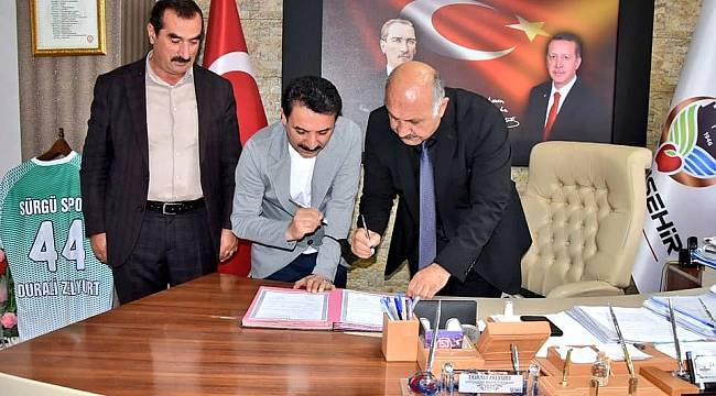 Sanatçı Latif Doğan’dan Doğanşehir’e Taziye Evi