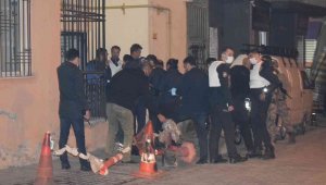 Silahlı baskında eşi ve çocuklarına korku dolu anlar yaşatmıştı, yakalandı