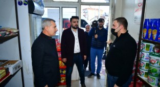 Başkan Çınar, Esnafları Ziyaret Edip Taleplerini Dinledi
