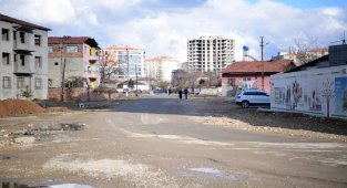 Başkan Gürkan, Danişment Gazi Bulvarında incelemelerde bulundu
