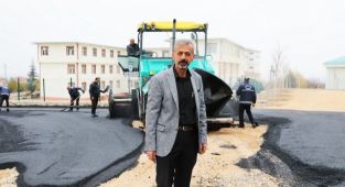 Battalgazi’deki Futbol Sahasında Çevre Düzenlemesi Yapıldı
