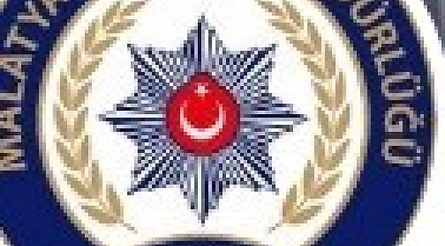 Hırsızlar güvenlik kamerası ile yakalandı