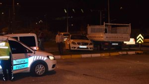 Malatya'da çarpışan 2 araç refüje çıktı: 2 yaralı