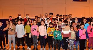 Melekbaba Gençlik Merkezi'nde faaliyetler yoğun