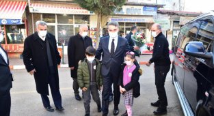Vali Aydın Baruş Hekimhan'da Muhtarlarla Bir Araya Geldi