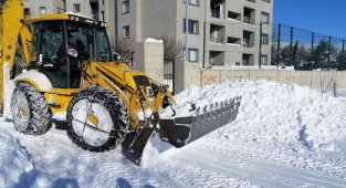 Arapgir'de kar mesaisi sürüyor