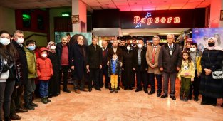 Başkan Çınar, 'Eren' filmini şehit yakınları ve gazilerle birlikte izledi