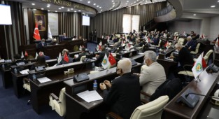 Büyükşehir Belediye Meclisinden Öğrencilere Jest