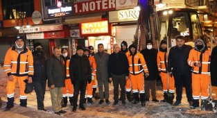 Güder, karla mücadele çalışmalarını inceledi