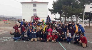 Kırsal mahalledeki öğrencilere sosyal etkinlik