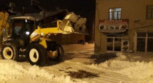 Muhtar Poyraz'dan Örnek Davranış