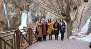 Protokol eşleri Darende'yi beğendi