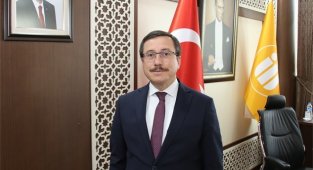 Rektör Kızılay'dan sağlıkçılara zam müjdesi