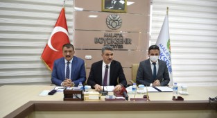 Büyükşehir Belediyesinden Eğitime Büyük Destek