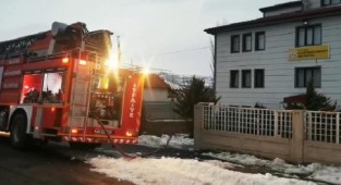 Kız öğrenci yurdunda yangın paniği