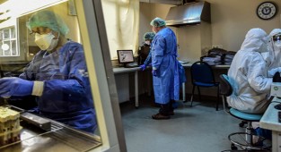 Korona virüsten 217 kişi hayatını kaybetti