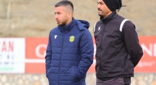 Yeni Malatyaspor'da Adem Büyük yönetiminde ilk idman gerçekleşti