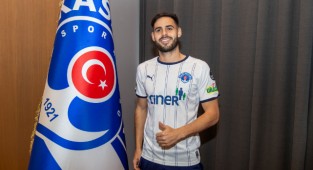 YMS'den Ayrılan Rayane Aabid Kasımpaşa’ya İmza Attı