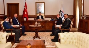 Malatya'da bağış yapan hayırseverlere madalya verildi