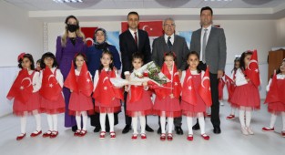 Öğrencilerin Coşkulu Gösterisi Başkan Güder’i Duygulandırdı