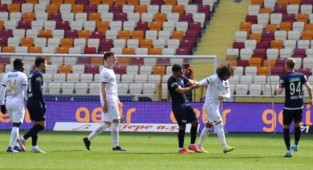 Sadık Çiftpınar; Türk Futbol Camiası ve Malatya Şehrinden Özür Diliyorum