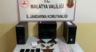 Sanal ortamda yasa dışı bahis oynatanlara 4 gözaltı