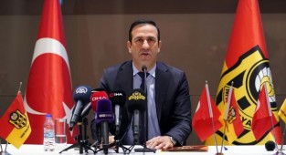 Başkan Adil Gevrek Aday Olmayacağını Açıkladı