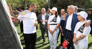 Battalgazi'de 23 Nisan okçuluk şenliği