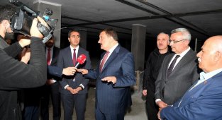 Gürkan, Millet kütüphanesinde İncelemelerde Bulundu