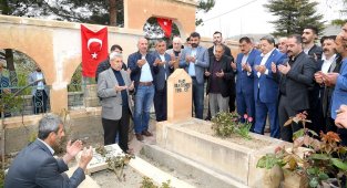 Hamit Fendoğlu, Mezarı Başında Dualarla Anıldı