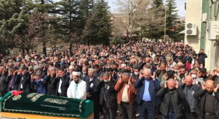 Hüseyin Akşahin son yolculuğuna uğurlandı