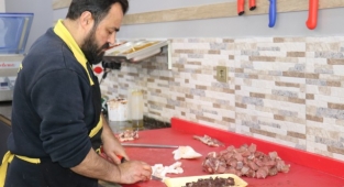 Malatya'da İhtiyaç Sahiplerine 'Askıda Et' Kampanyası
