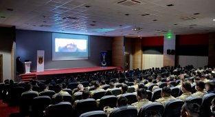 Malatya'da Jandarma ailesi, 'Kesişme: İyi ki Varsın Eren' filmini izledi