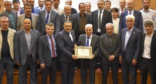 TSO'dan Prof. Dr. Sezai Yılmaz'a "Şeref Üyeliği" unvanı