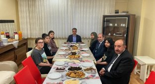 Vali Baruş, Çocuklar ile birlikte iftar yaptı