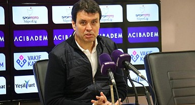 Cihat Arslan; Takımın başına geldikten sonra 11 futbolcu kulüpten ayrıldı