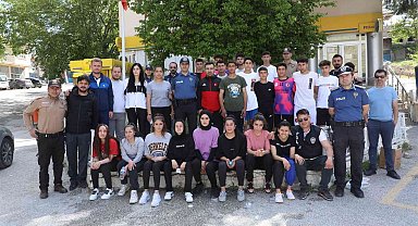 Darende'de öğrenciler madalya için ter döktü