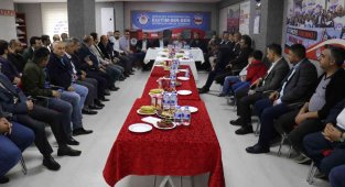 Eğitim Bir Sen üyeleri bayramlaştı