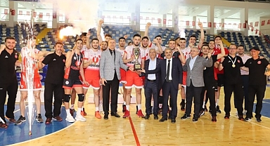 Genç erkekler Voleybol Türkiye Şampiyonu Ziraat Bankası Spor Kulübü oldu