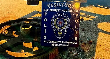 Kameralara Yakalanan Hırsızlar Tutuklandı