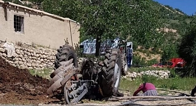Malatya'da Traktörün altında kalan sürücü öldü