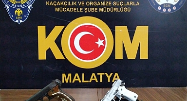Malatya'da Yastık Arasında Silah Bulundu